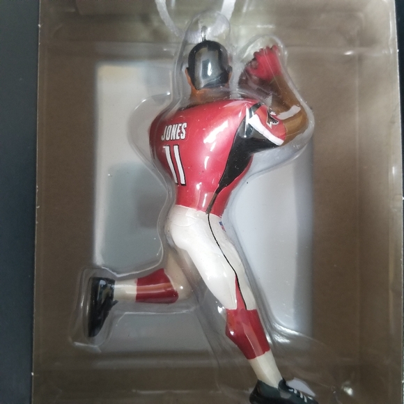 New 2020 Hallmark NFL Atlanta Falcons Julio Jones 11 Christmas Tree Ornament - Picture 6 of 6
